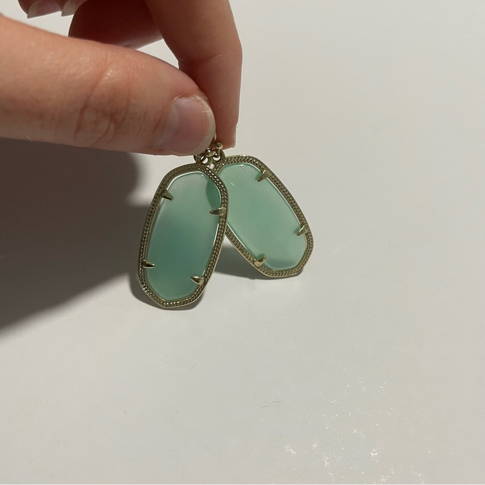 Kendra Scott Elle Drop Earrings - Picture 2 of 3